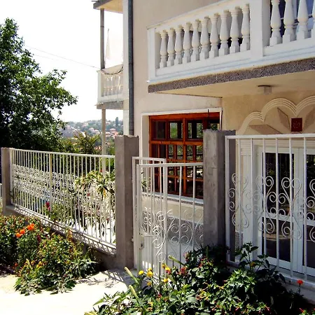 Attina ביאלה